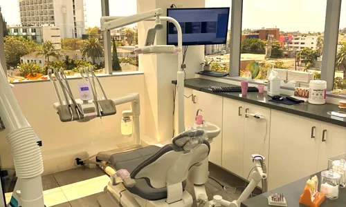 Digital dental clinic, figurine experience store, toy store