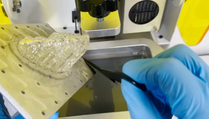 Inspect the work and clean the platform1