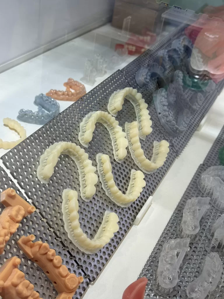 Rayform Shines at CIIDE 2025: Elevating Digital Dentistry Through Innovation - Shanghai Dental Exhibition 2025（images 3）