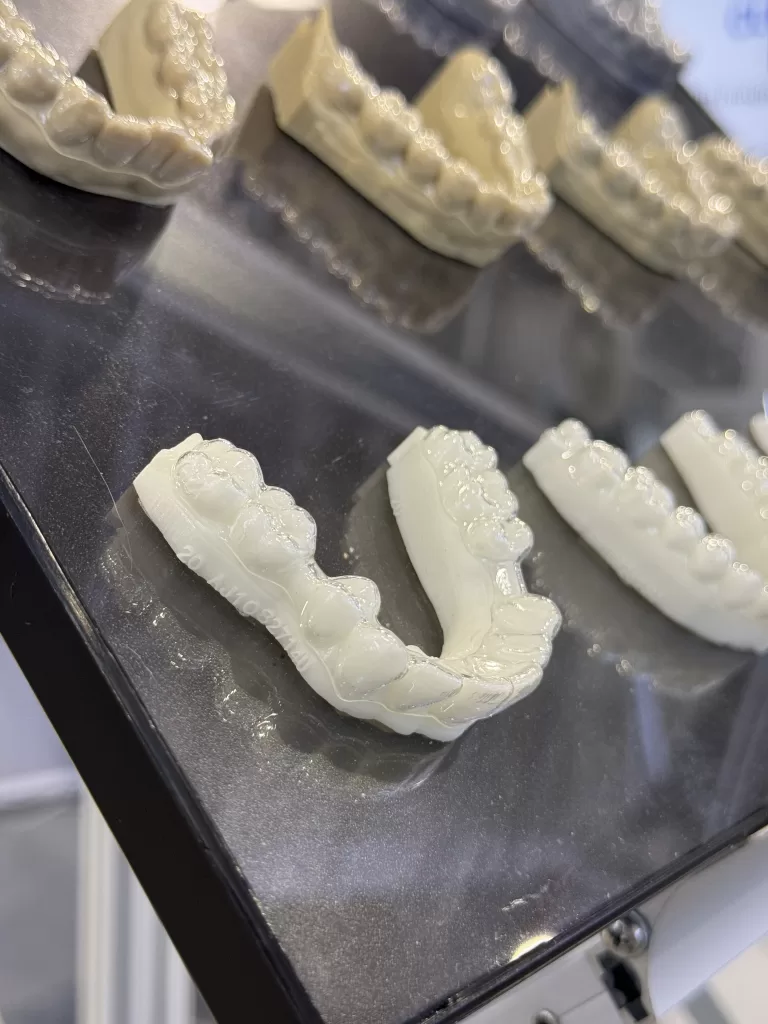 Rayform Shines at CIIDE 2025: Elevating Digital Dentistry Through Innovation - DenTech Shanghai Oct 23–26 2025（images 2）