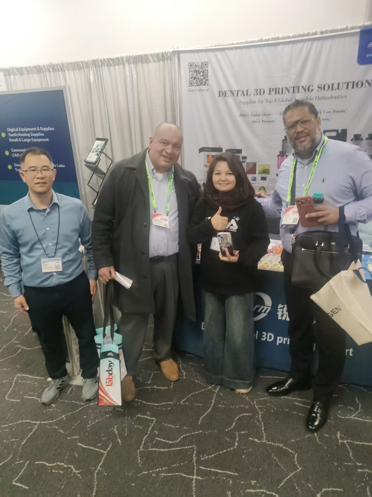 Rayform team and customer group photo at LMT Lab Day Chicago 2026 (4)