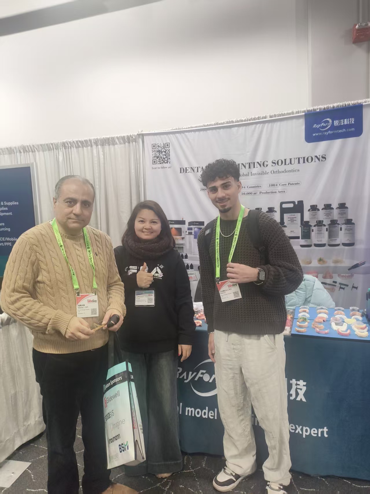 Rayform team and customer group photo at LMT Lab Day Chicago 2026 (5)