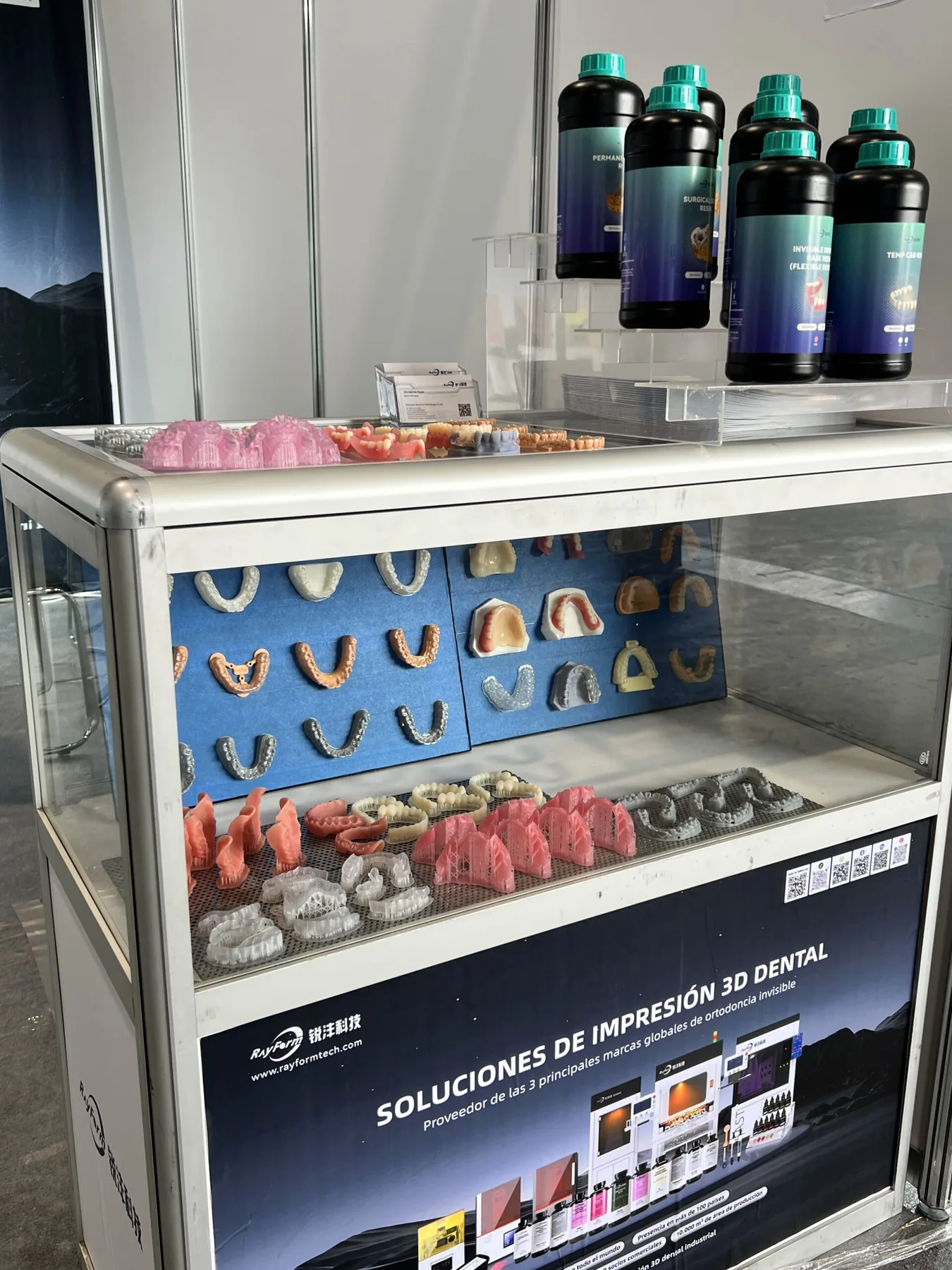 RayForm dental 3D printing equipment on display